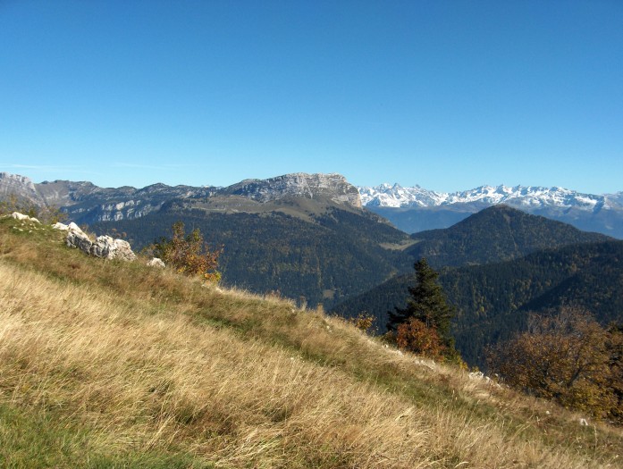 Tour du Charmant Som